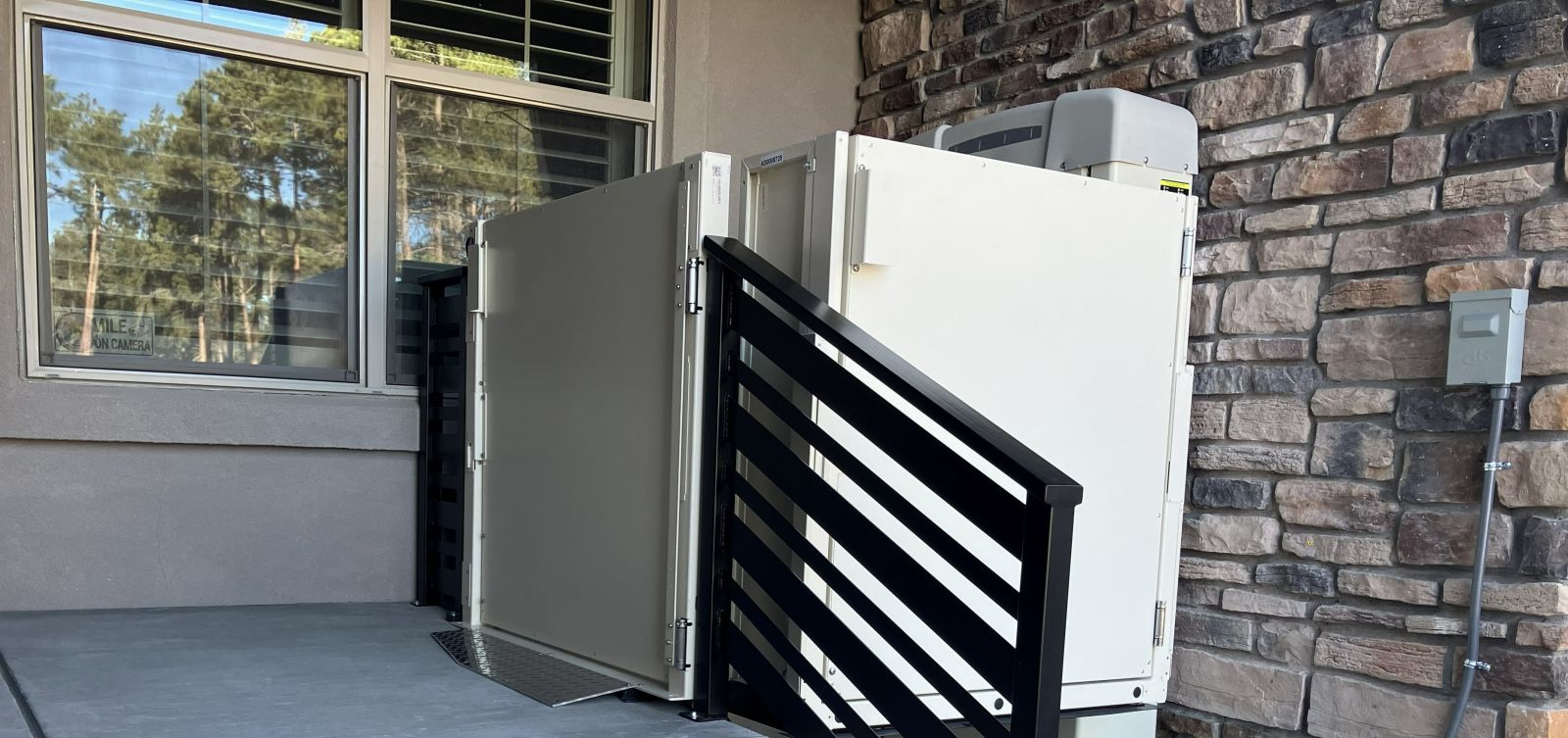 vertical platform lift